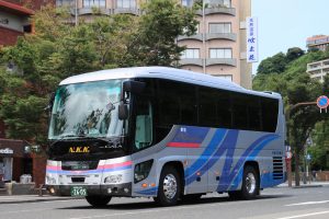 中型サロンバス